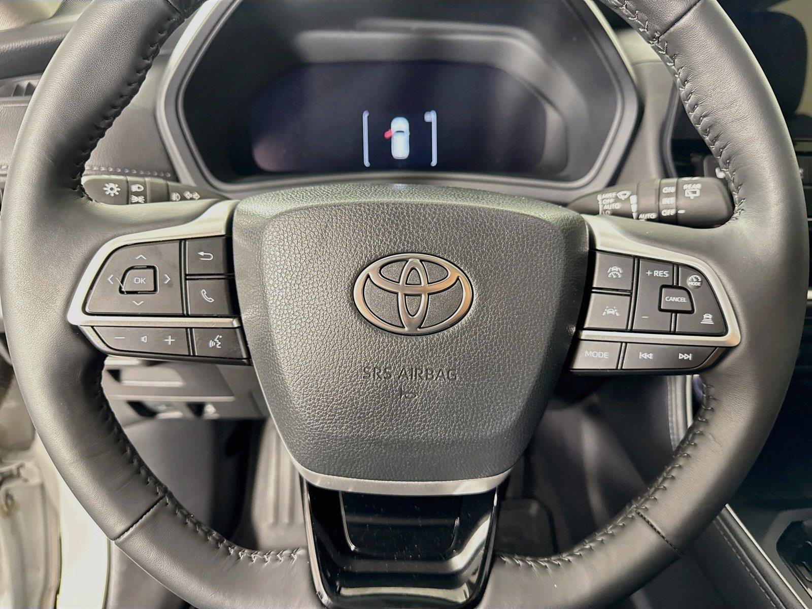 Certified 2026 Toyota Grand Highlander FWD image 17