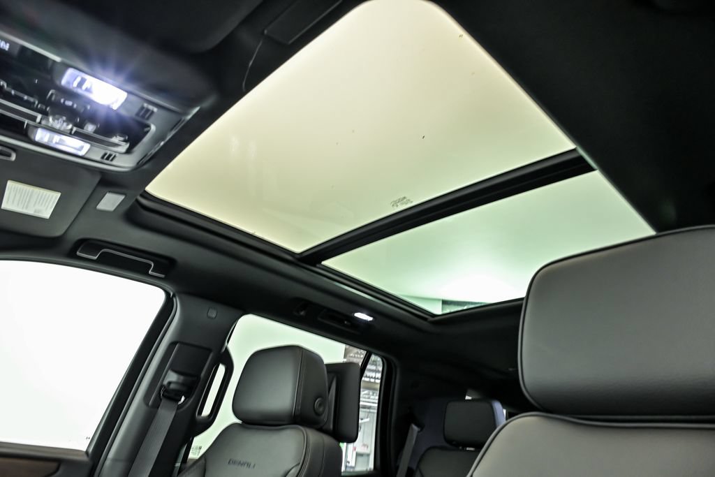 New 2026 GMC Yukon Denali w/ Advanced Technology Package AWD/4WD image 10