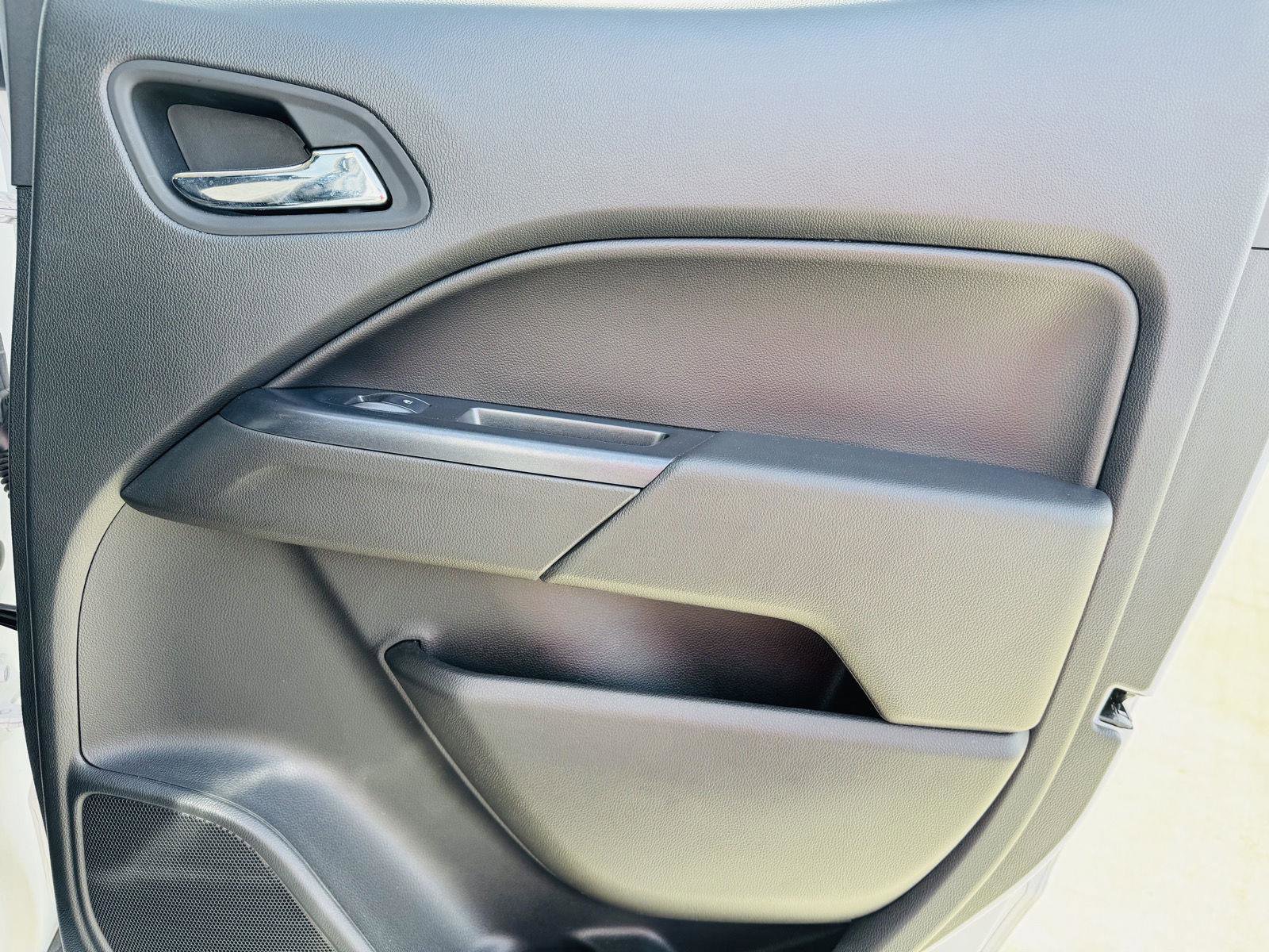 Used 2021 Chevrolet Colorado LT w/ LT Convenience Package image 26