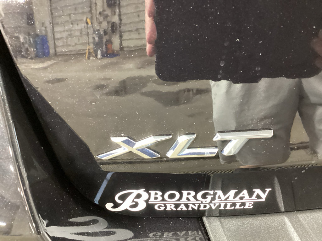 Used 2023 Ford Explorer XLT w/ Equipment Group 202A AWD/4WD image 36