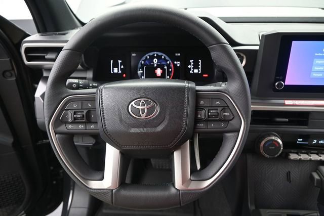 New 2026 Toyota 4Runner SR5 AWD/4WD image 5
