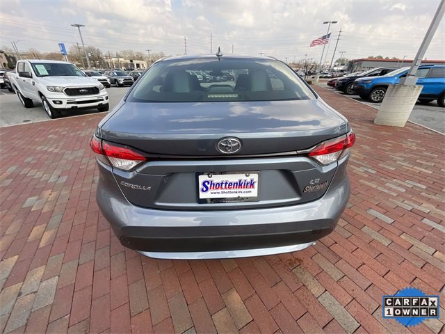 Used 2022 Toyota Corolla LE image 32