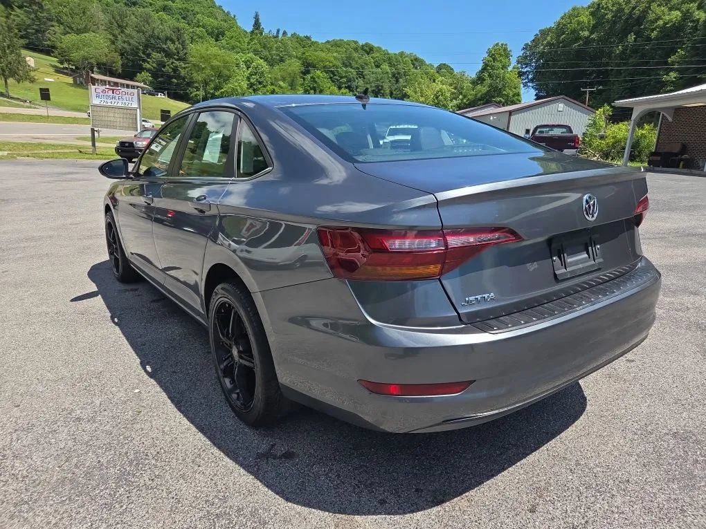 Used 2019 Volkswagen Jetta SE FWD image 5