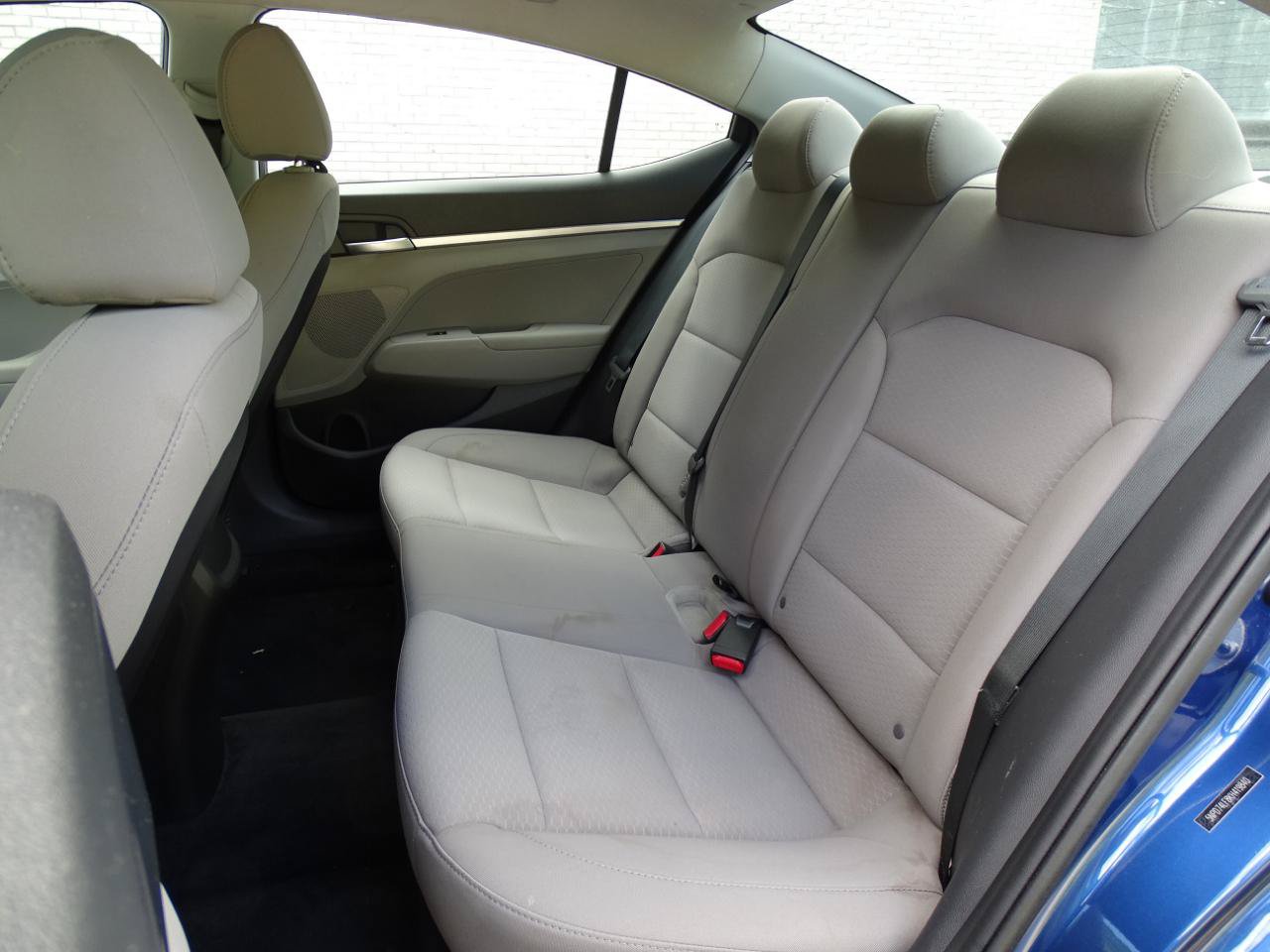 Used 2019 Hyundai Elantra SE FWD image 21