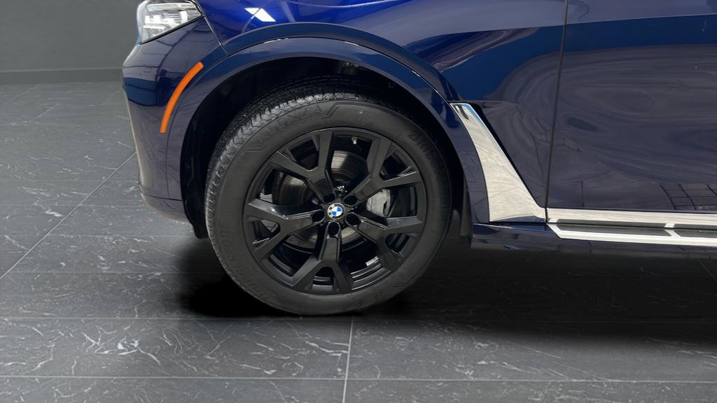 Used 2022 BMW X7 xDrive40i w/ Premium Package image 41