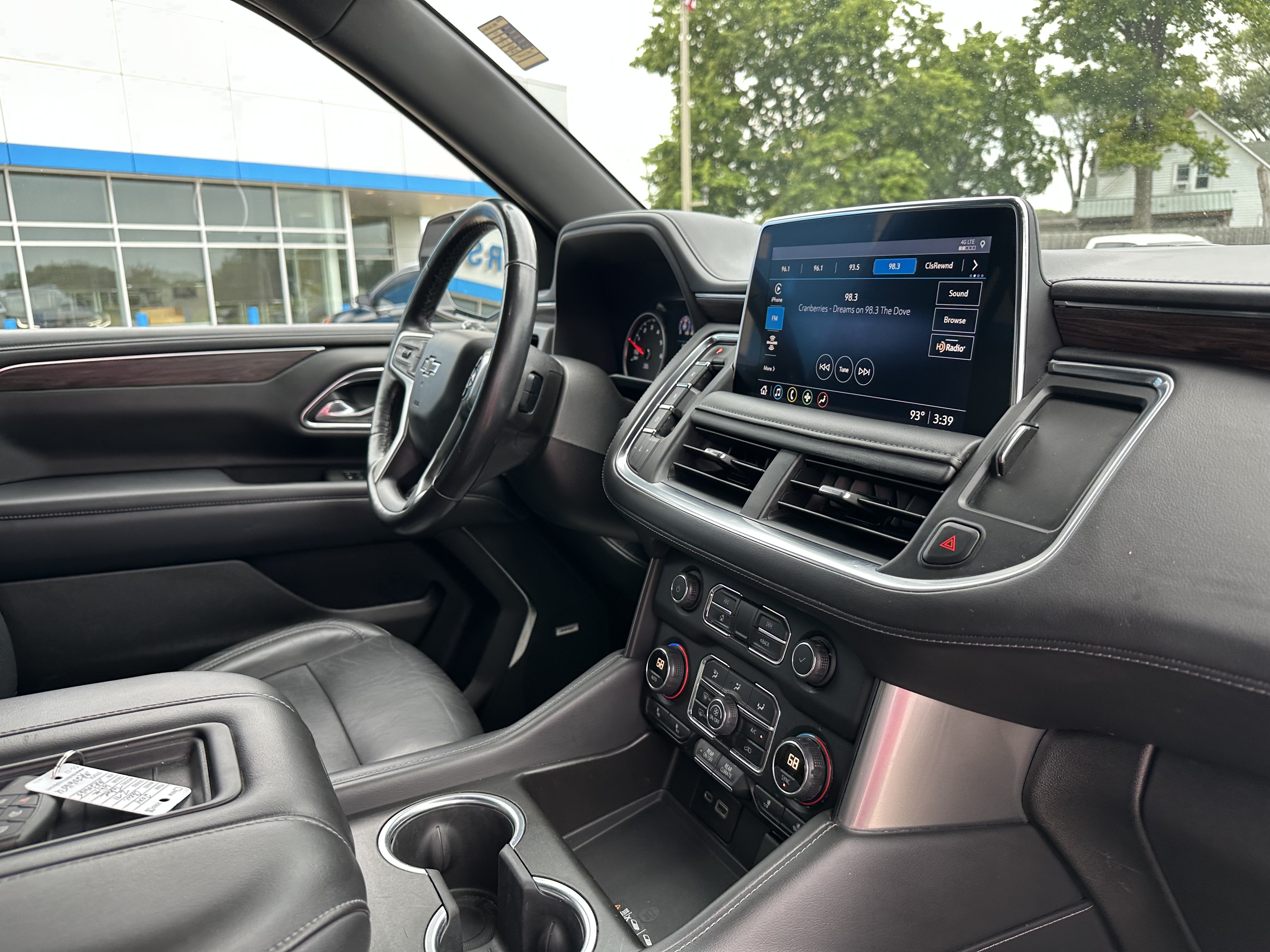 Certified 2021 Chevrolet Tahoe Z71 w/ Z71 Off-Road Package AWD/4WD image 41