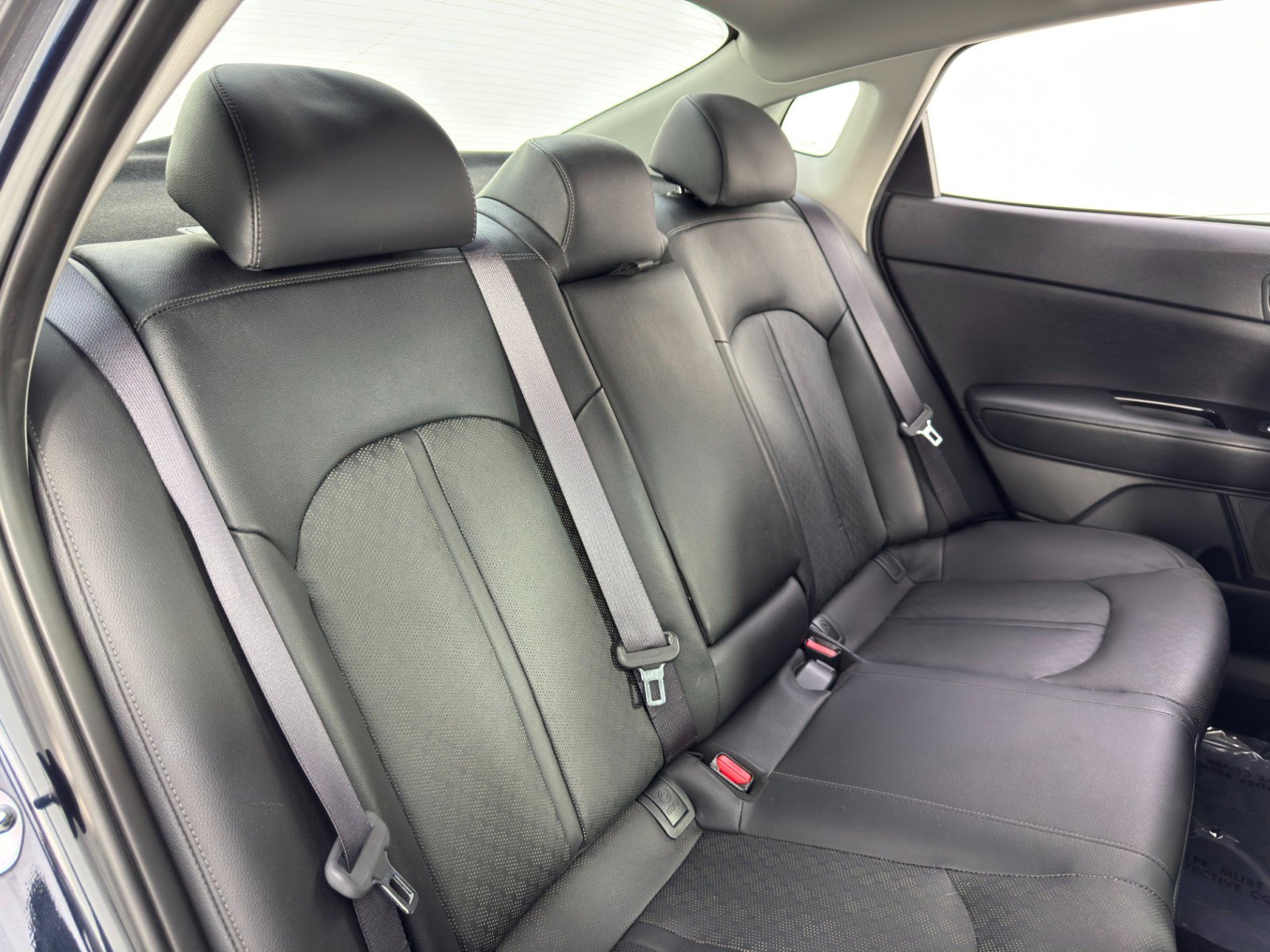 Used 2019 Kia Optima EX image 34