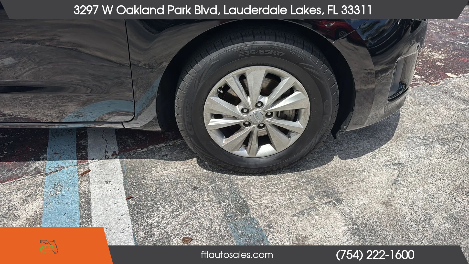 Used 2017 Kia Sedona LX w/ LX Essentials Premium Package FWD image 13