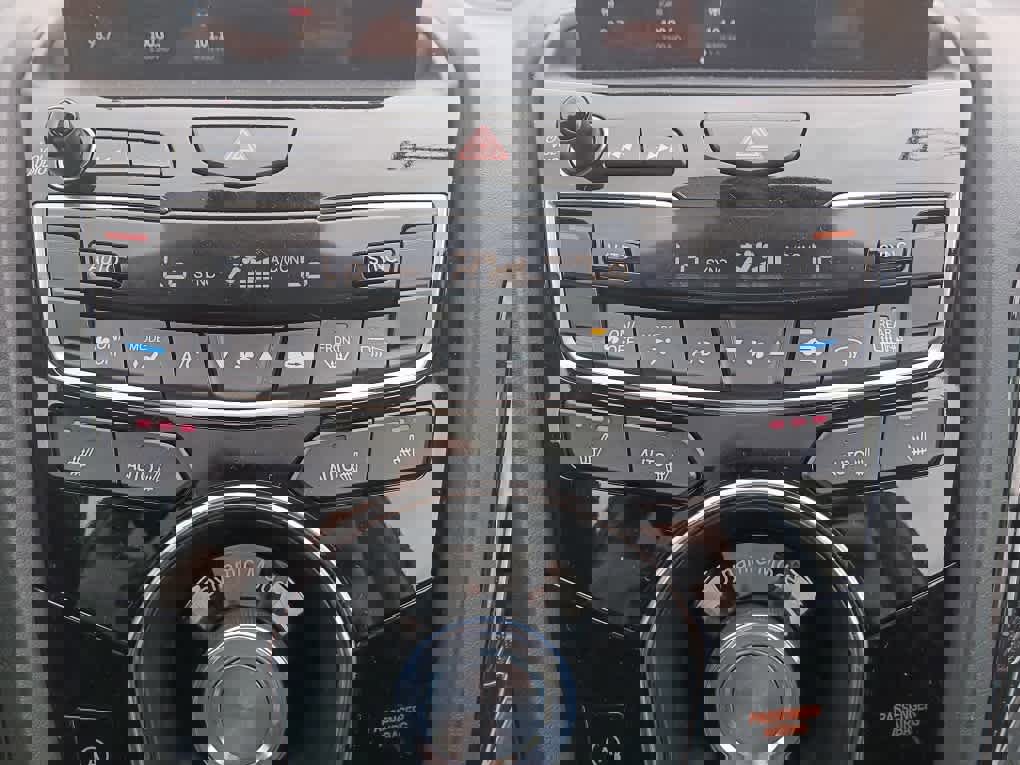 Used 2023 Acura RDX AWD image 25