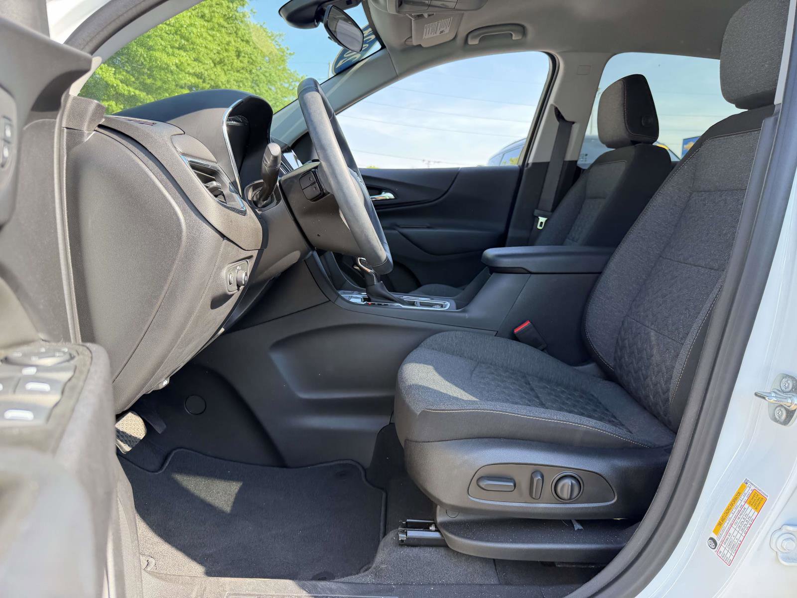 Certified 2024 Chevrolet Equinox LT AWD/4WD image 11