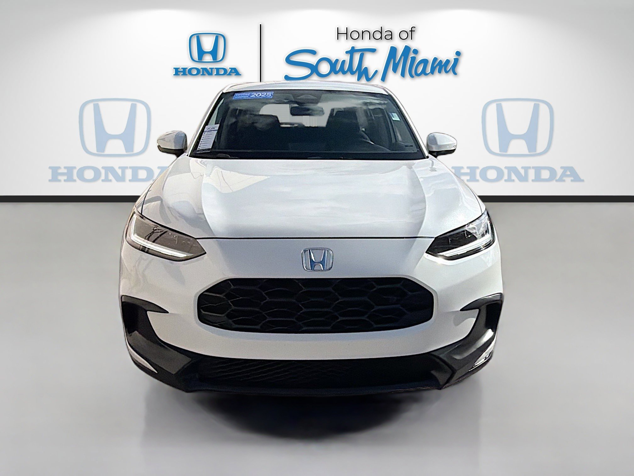 Certified 2025 Honda HR-V LX image 2