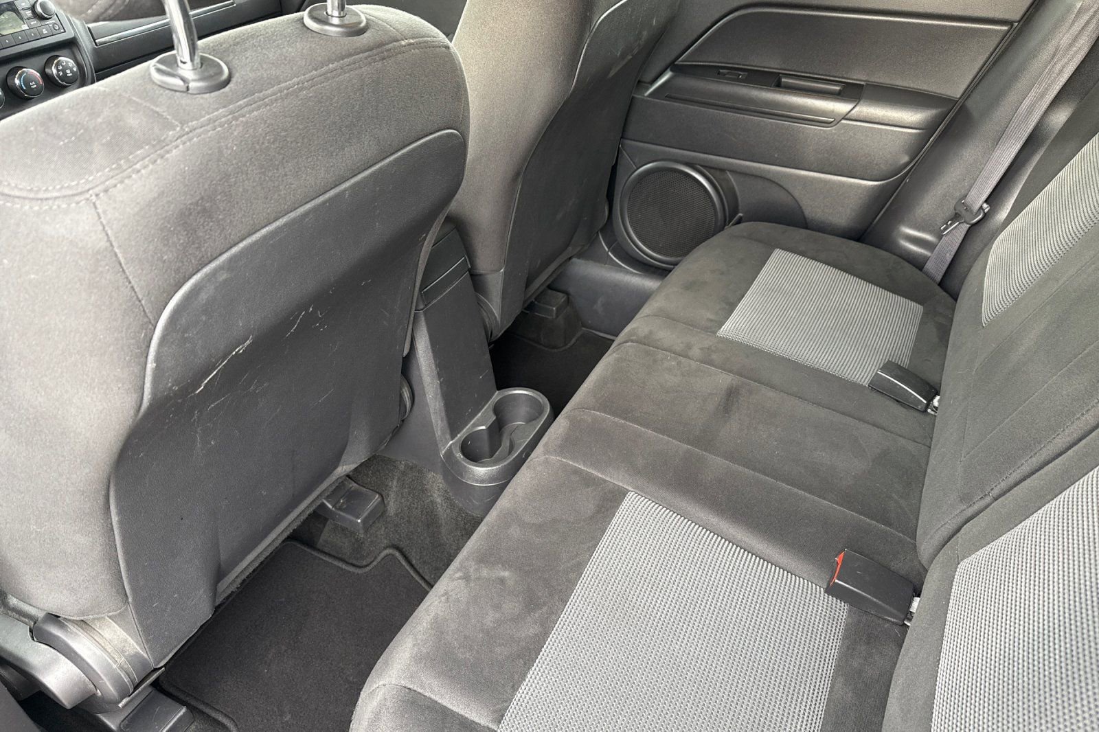 Used 2017 Jeep Patriot Latitude image 12