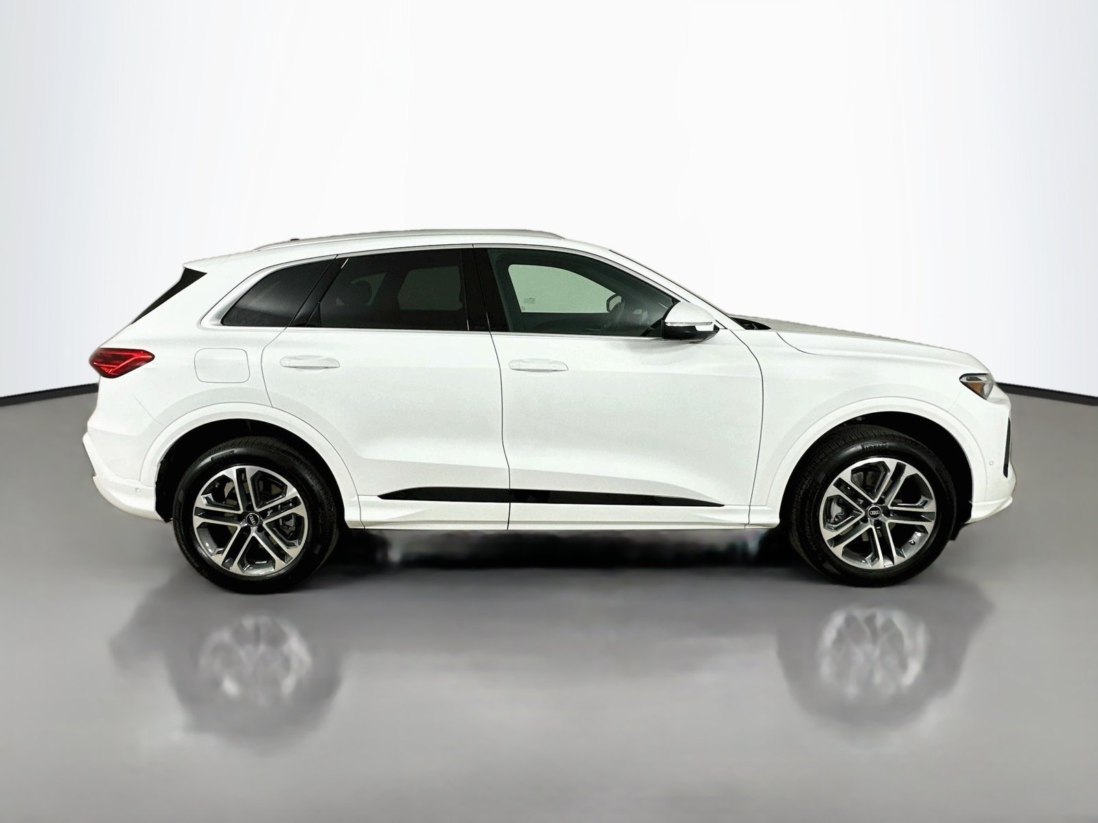 New 2026 Audi Q5 Premium AWD/4WD image 4