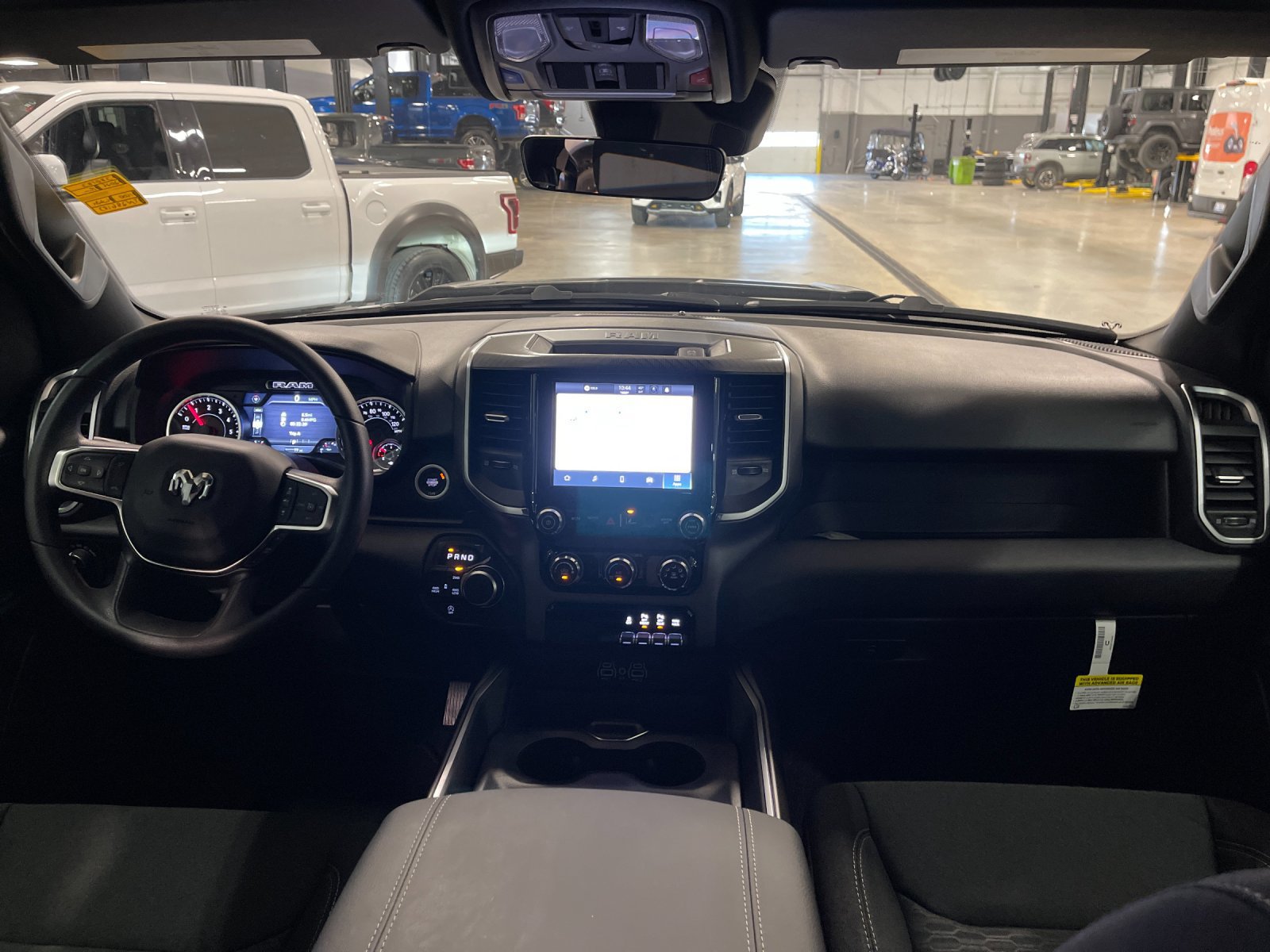 New 2026 RAM 1500 Express AWD/4WD image 15