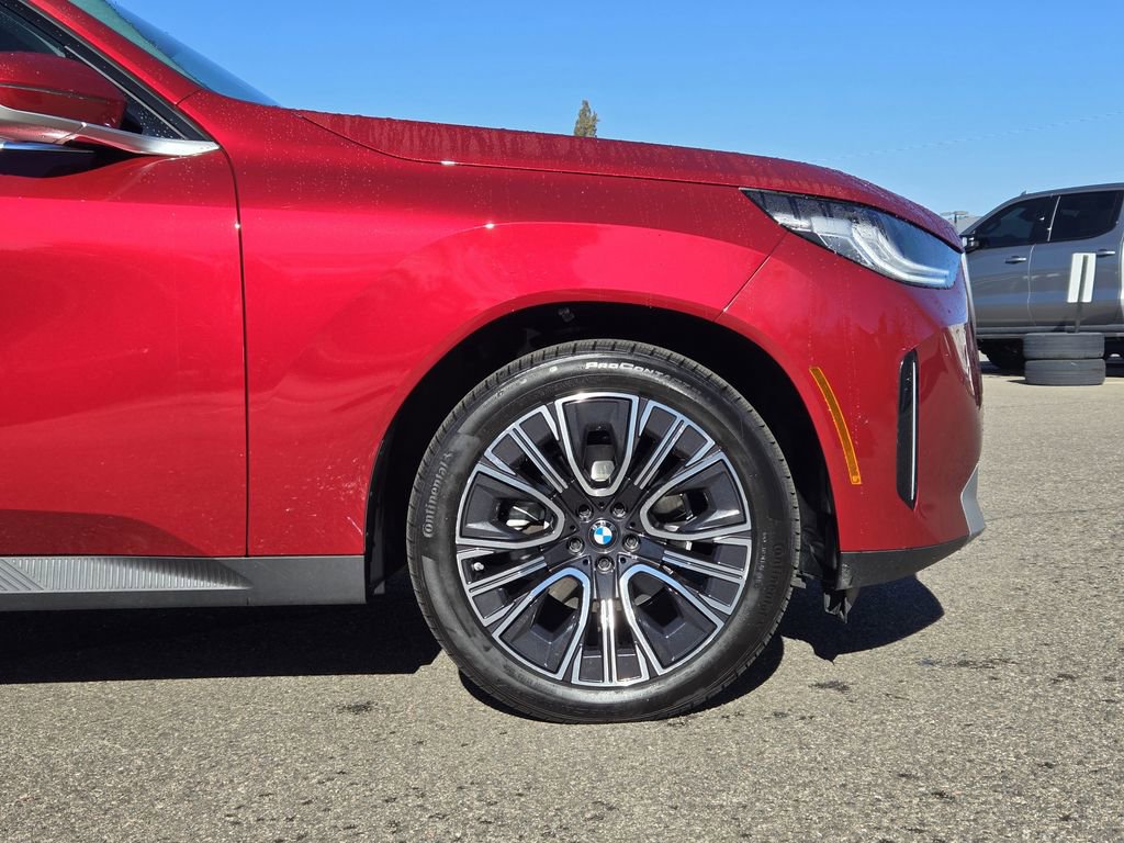 Certified 2025 BMW X3 xDrive30i w/ Premium Package image 11