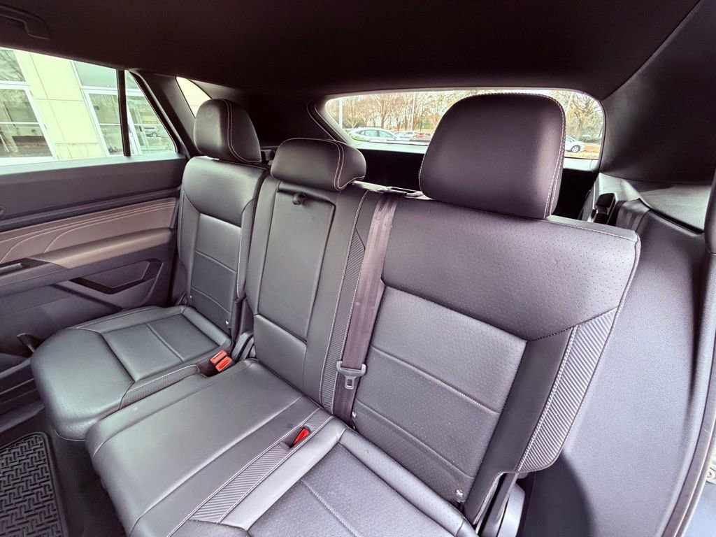 Used 2022 Volkswagen Atlas Cross Sport SE image 8