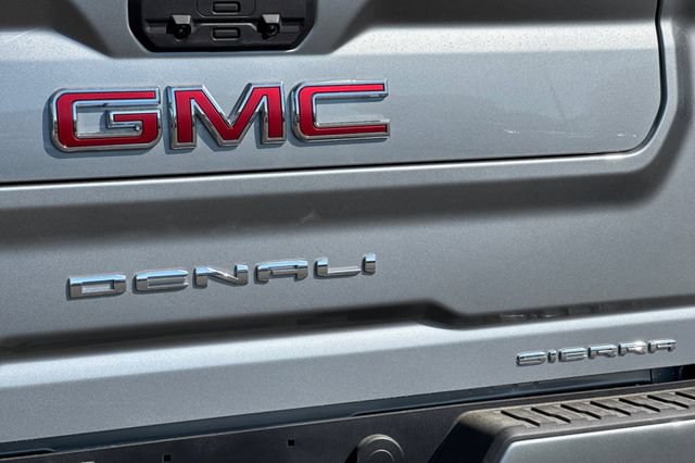 New 2026 GMC Sierra 2500 Denali w/ Denali Reserve Package AWD/4WD image 33