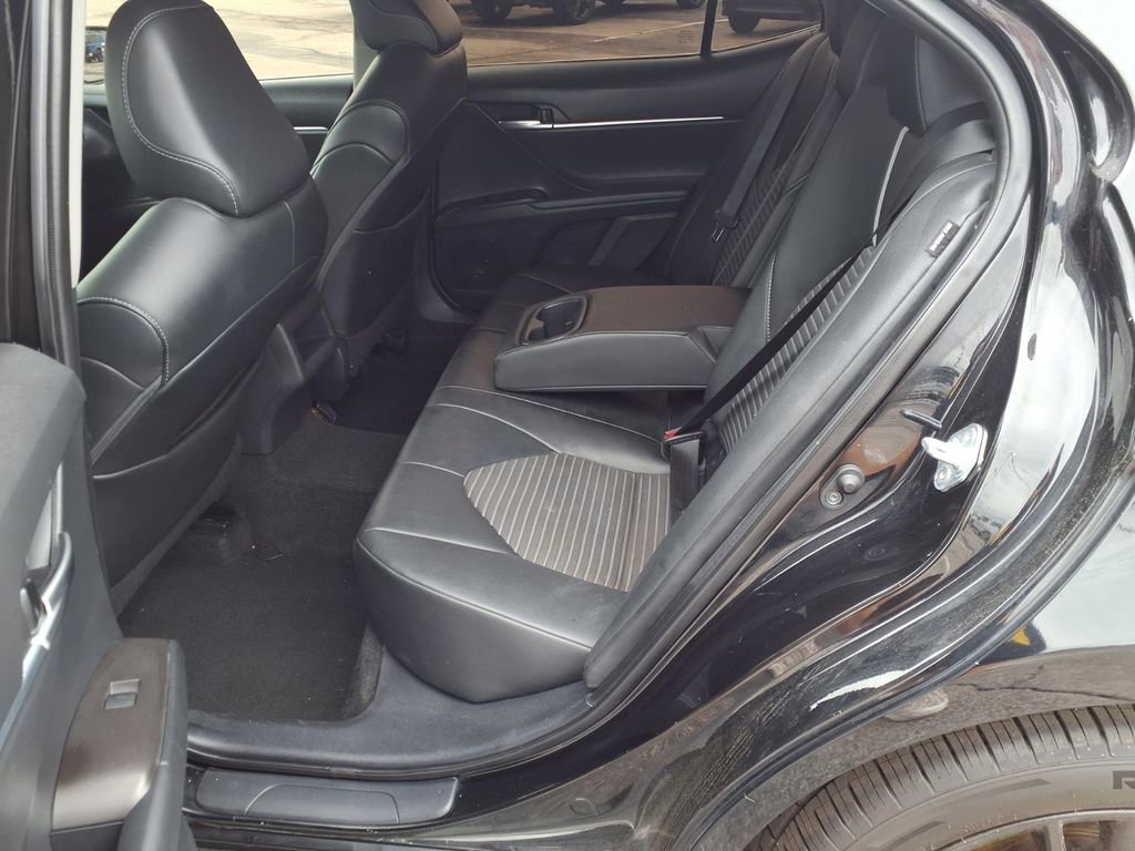 Used 2021 Toyota Camry SE FWD image 24