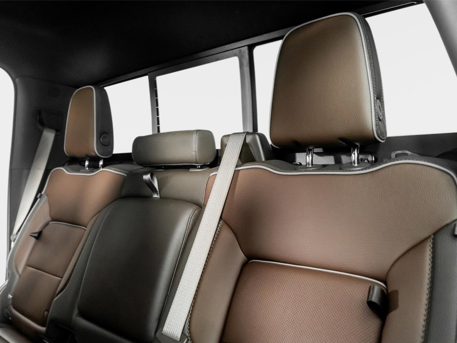 Used 2025 GMC Sierra 3500 Denali w/ Denali Reserve Package image 27