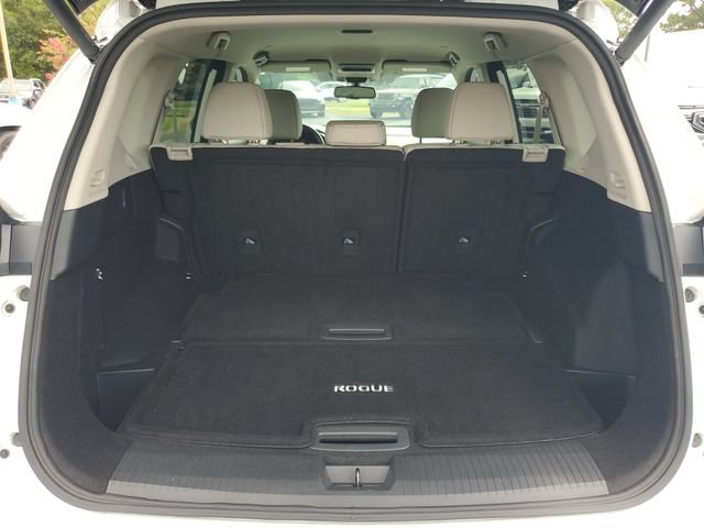 Used 2024 Nissan Rogue SL FWD image 8