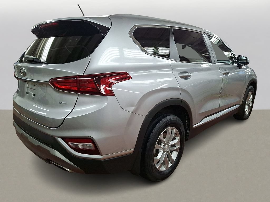 Used 2020 Hyundai Santa Fe SE AWD/4WD image 4