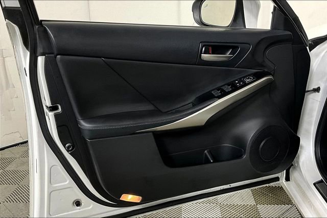 Used 2020 Lexus IS 300 image 23