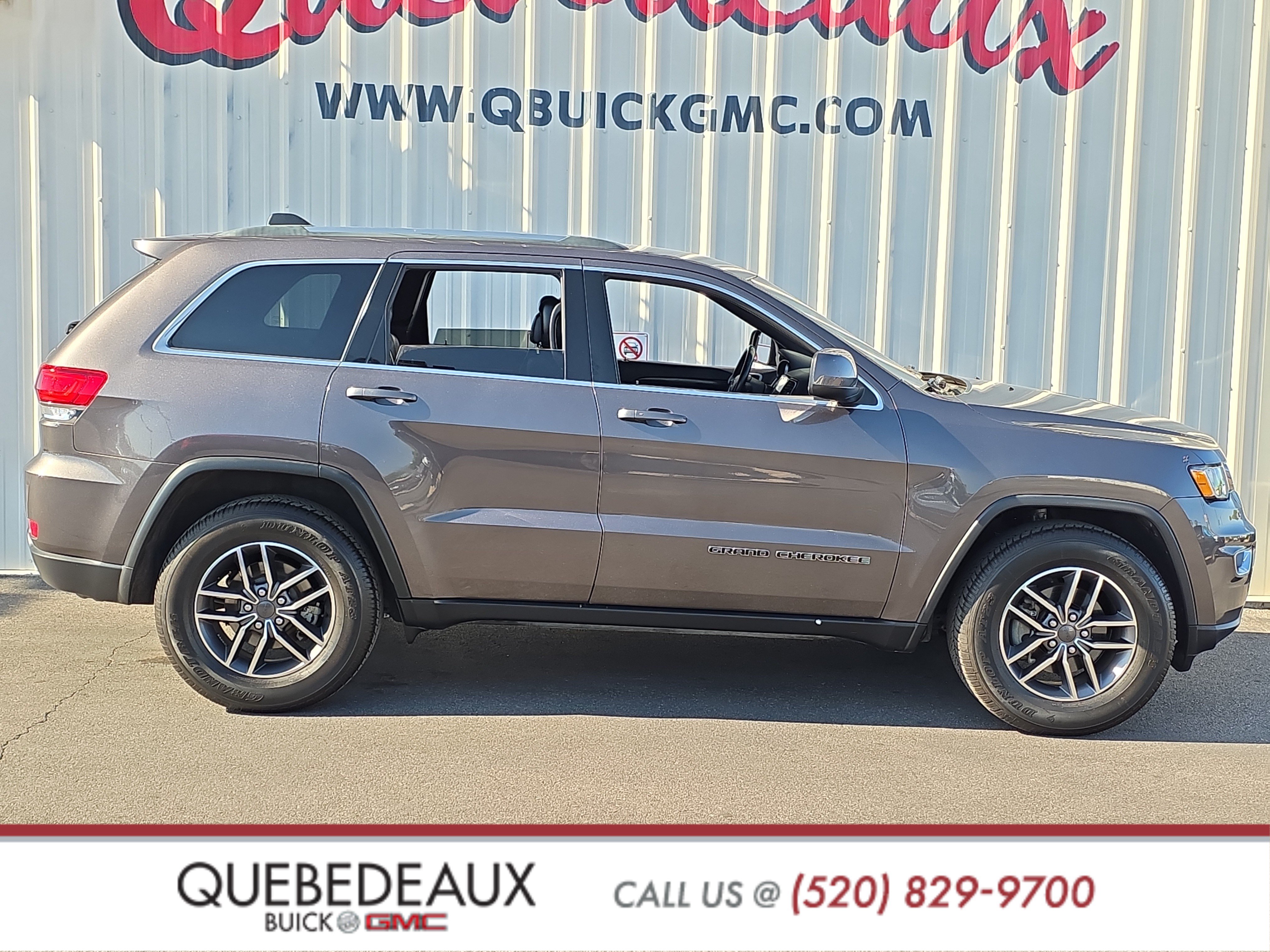 Used 2020 Jeep Grand Cherokee Laredo w/ Laredo X Package RWD image 8