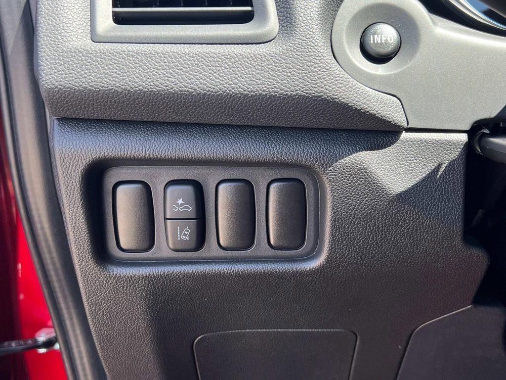 Used 2025 Mitsubishi Outlander Sport SE AWD/4WD image 23