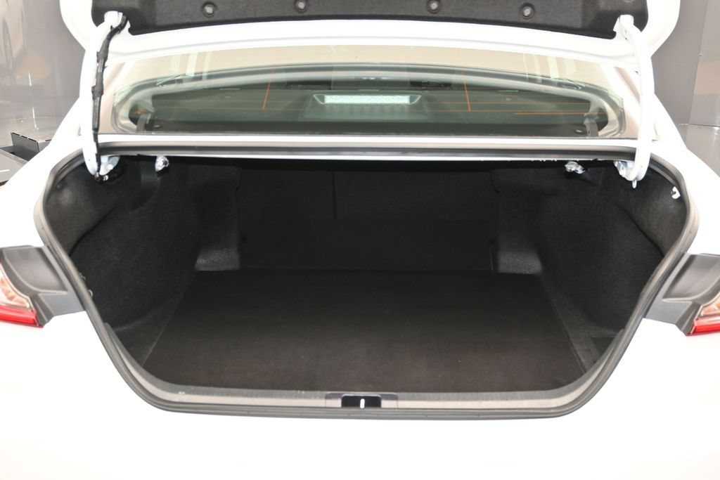 Used 2025 Toyota Camry LE FWD image 35