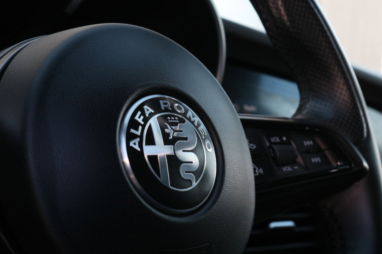 Used 2021 Alfa Romeo Giulia Ti w/ Nero Edizione image 26