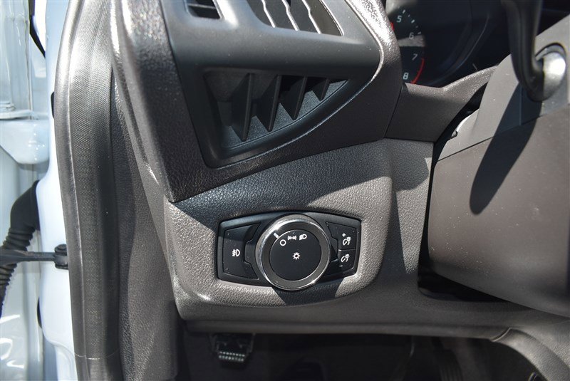 Used 2018 Ford Transit Connect XLT FWD image 11
