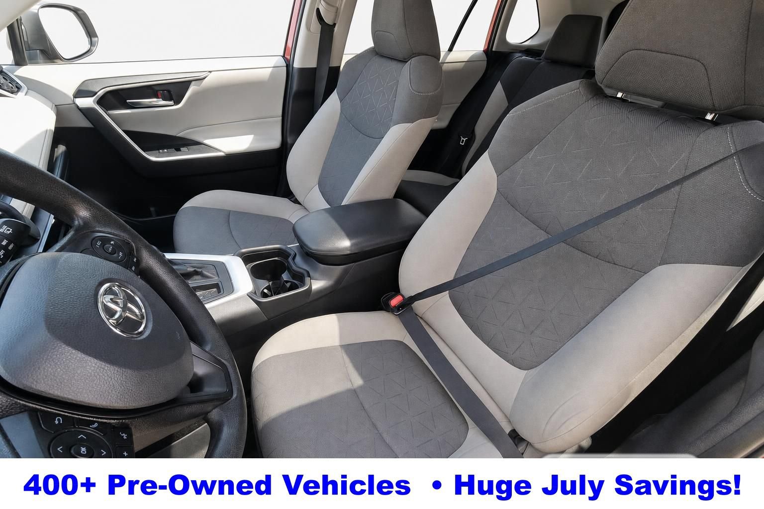 Used 2020 Toyota RAV4 XLE w/ Convenience Package FWD image 8