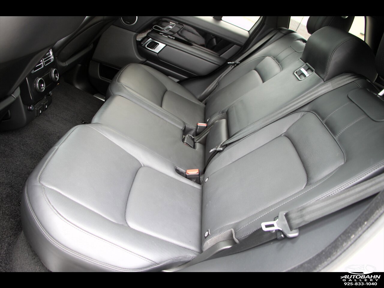 Used 2019 Land Rover Range Rover HSE AWD/4WD image 40