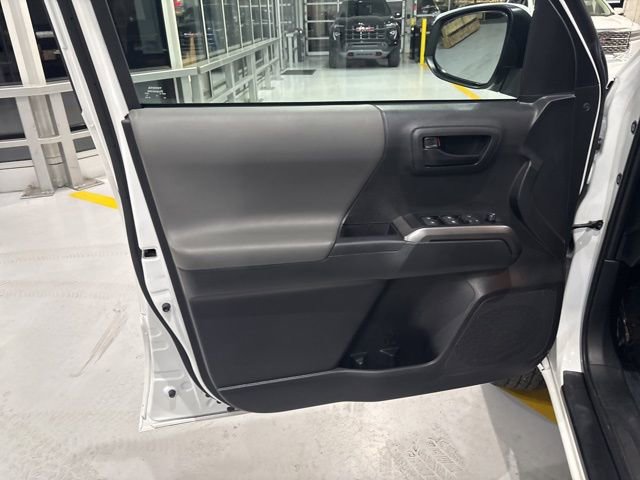 Used 2023 Toyota Tacoma SR5 w/ Technology Package image 11