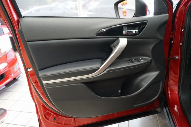 Used 2025 Mitsubishi Eclipse Cross SE image 24