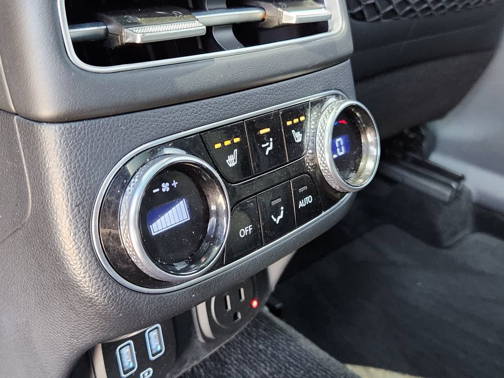 Used 2023 Genesis GV70 3.5T Sport w/ Sport Prestige Package AWD/4WD image 11
