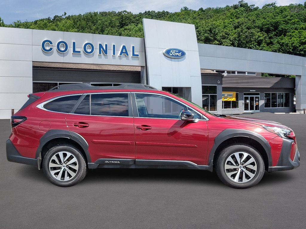Used 2023 Subaru Outback Premium AWD/4WD image 7