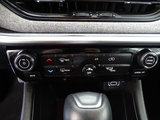 Certified 2022 Jeep Compass Latitude image 11