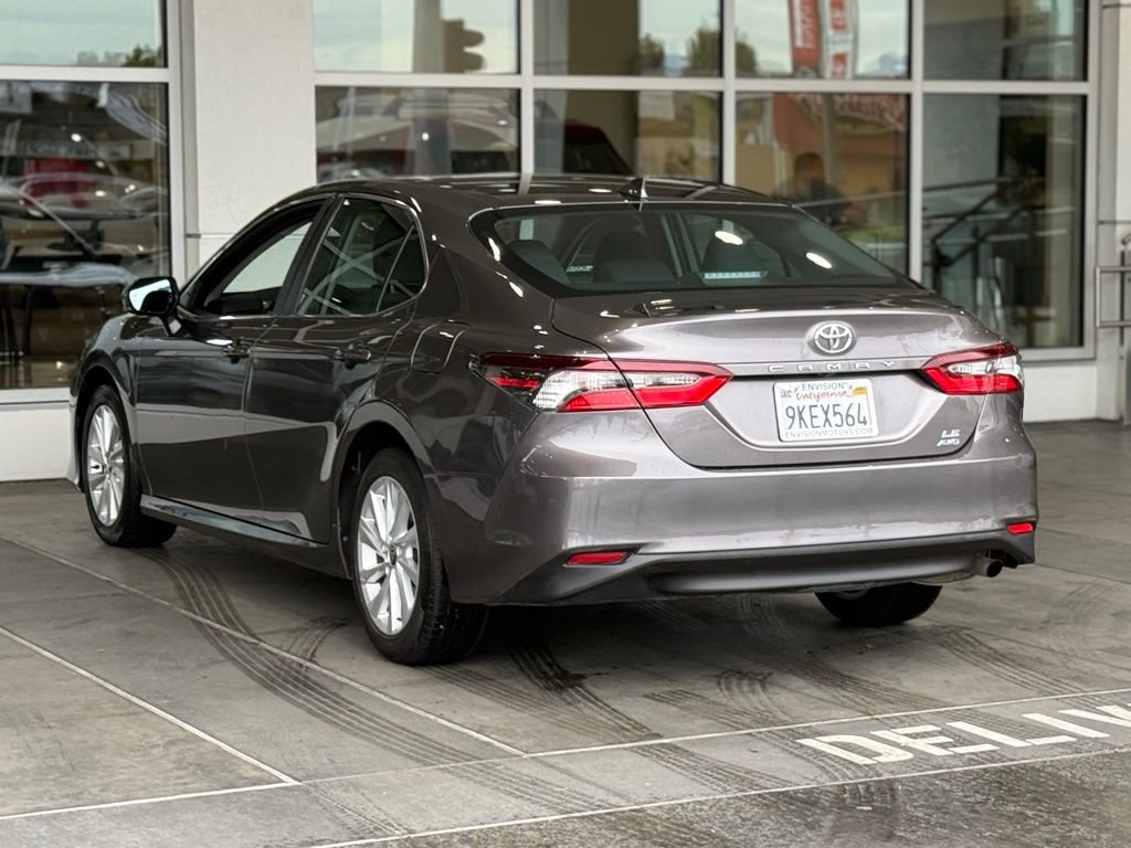 Used 2024 Toyota Camry LE image 9