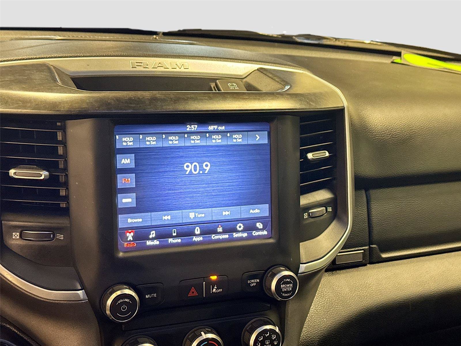 New 2023 Honda Passport EX-L image 15