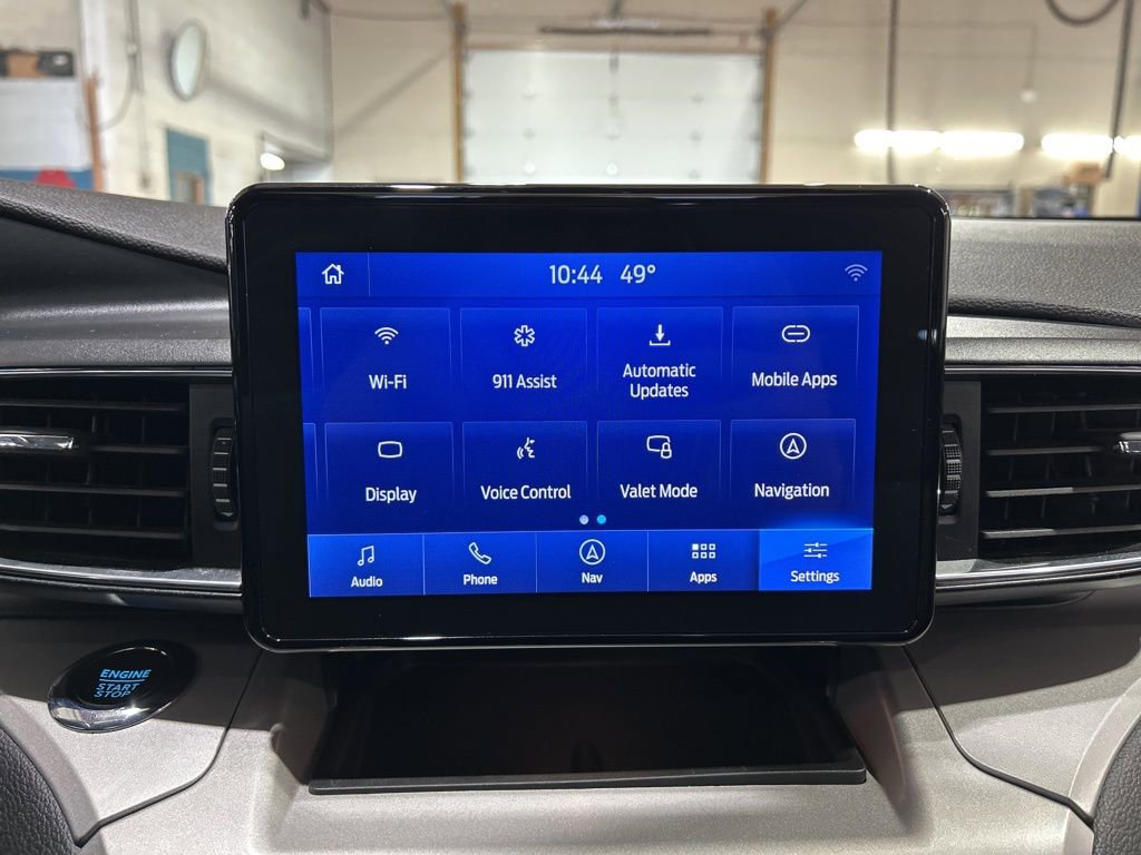 Used 2023 Ford Explorer XLT AWD/4WD image 31