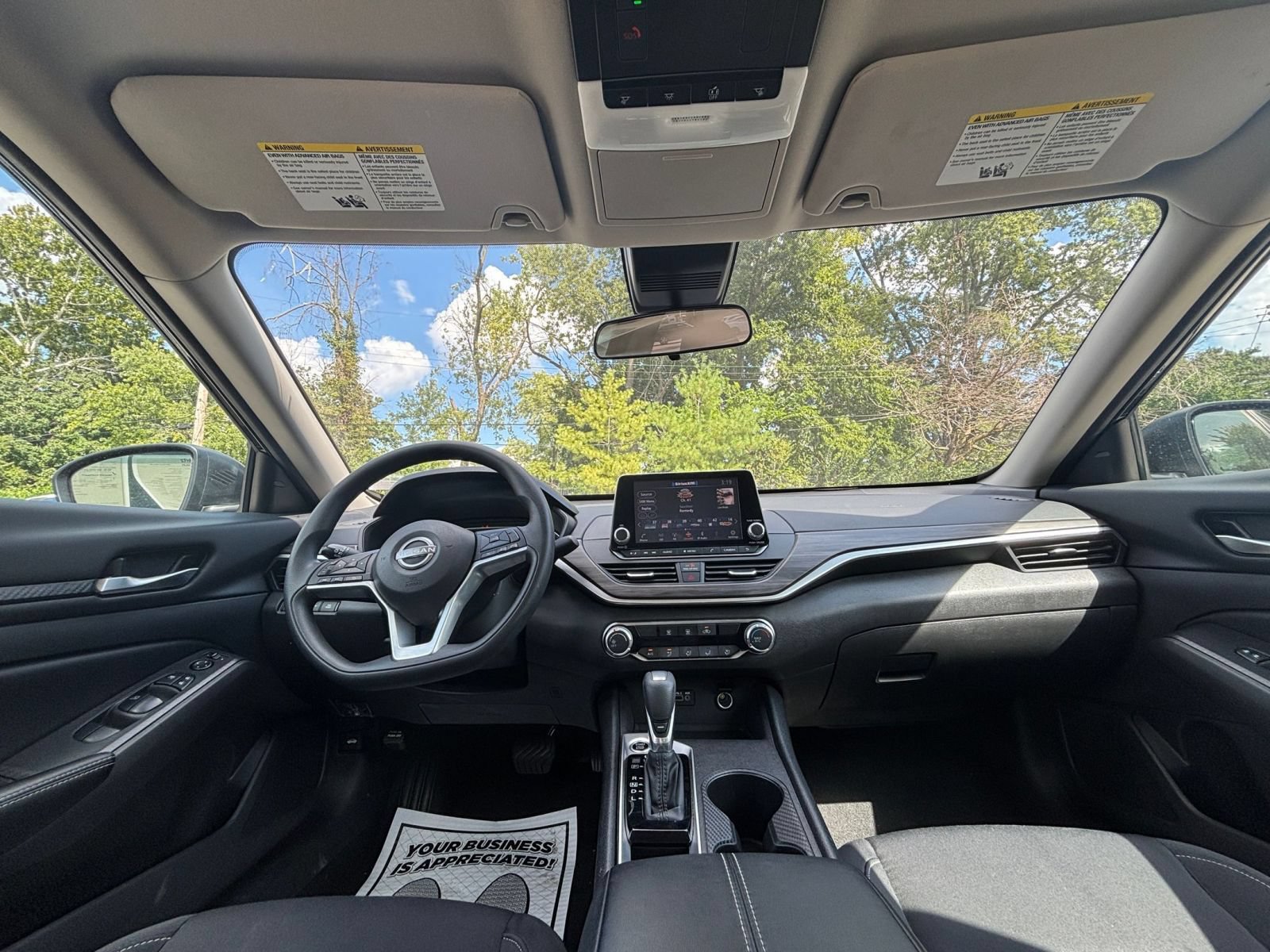 Used 2025 Nissan Altima 2.5 SV FWD image 32
