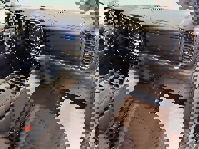 Used 2024 Chevrolet Silverado 1500 LT image 11