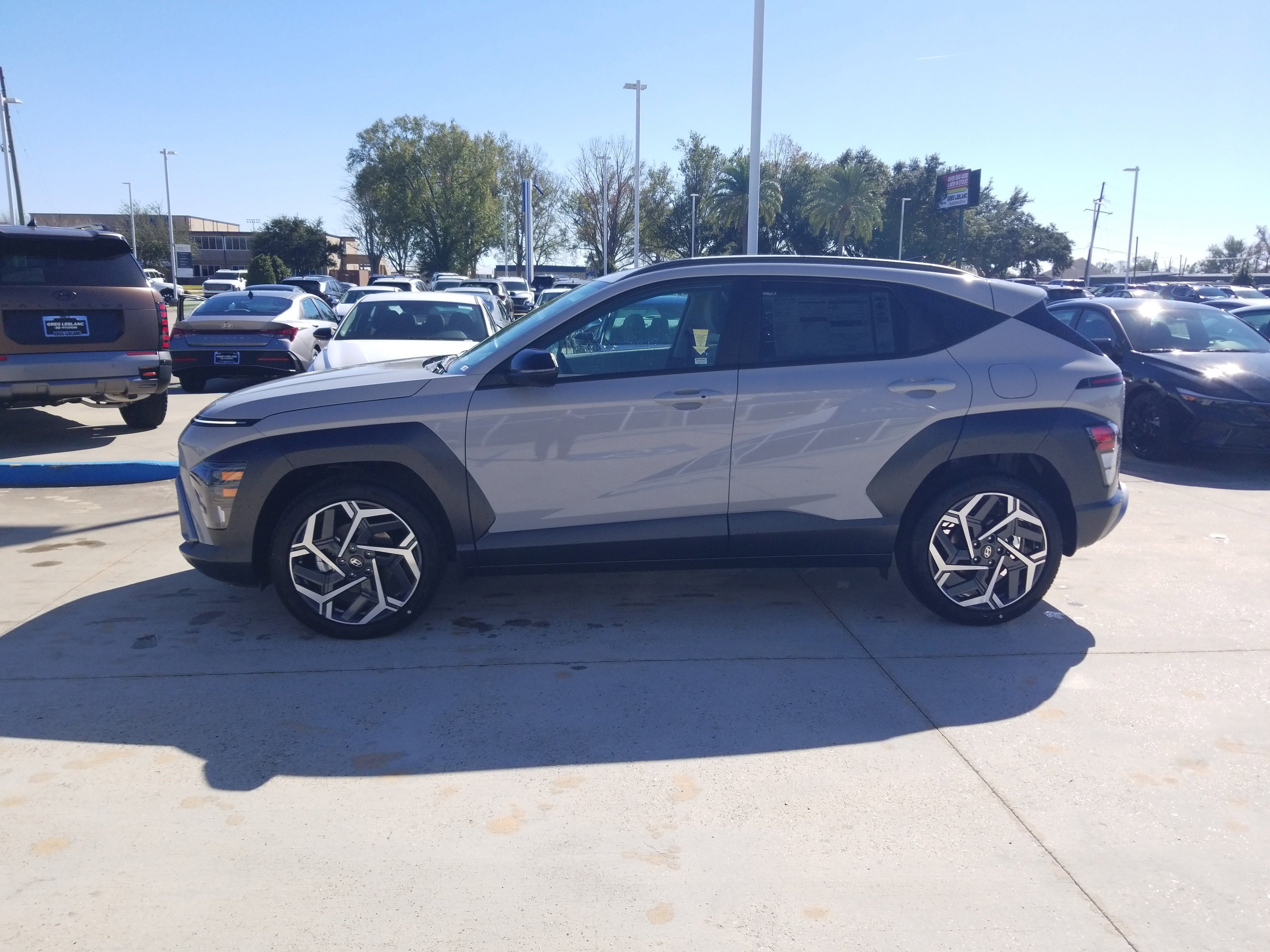 New 2026 Hyundai Kona SEL Premium image 4