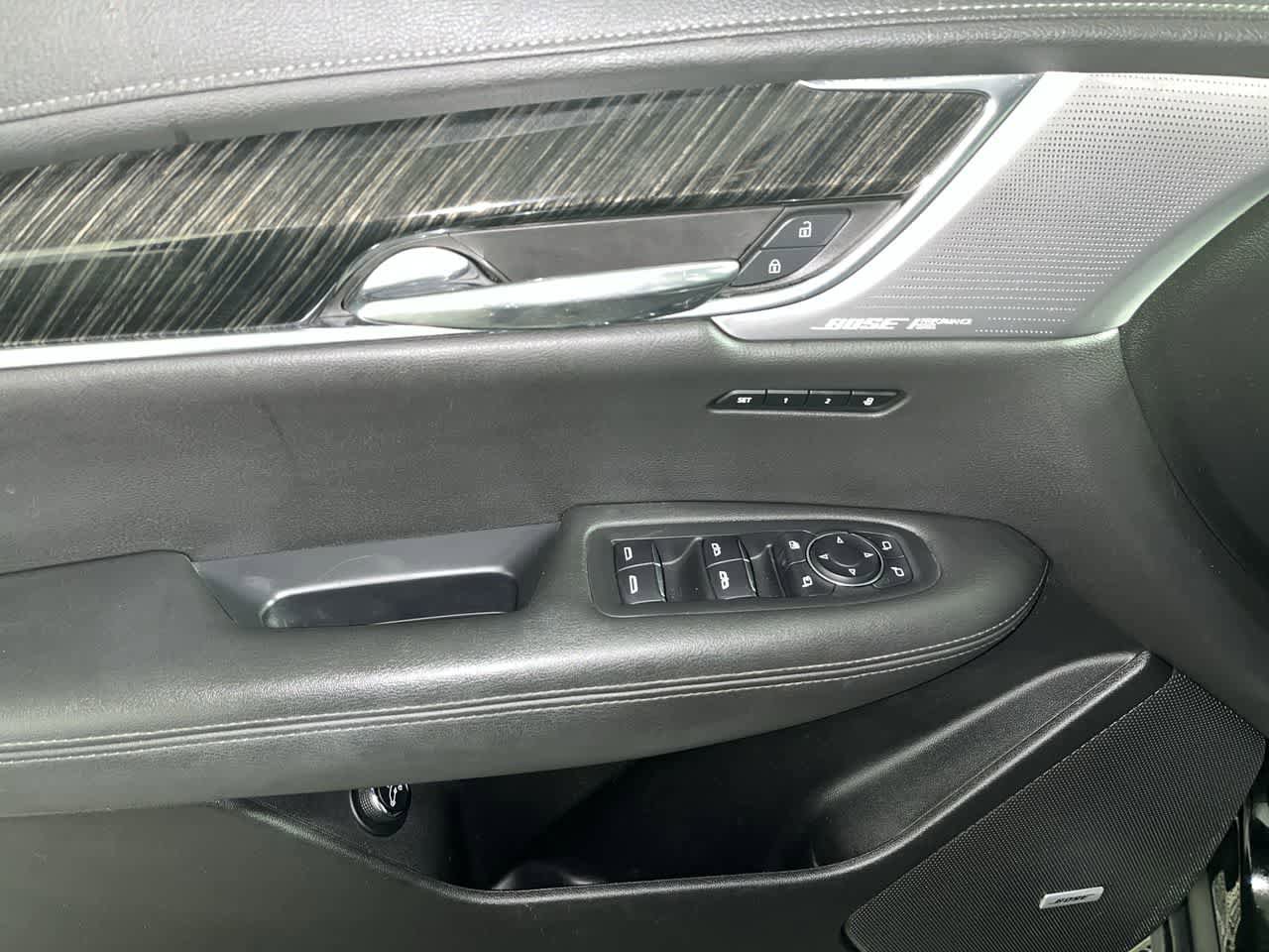Used 2021 Cadillac XT6 Premium Luxury AWD/4WD image 13