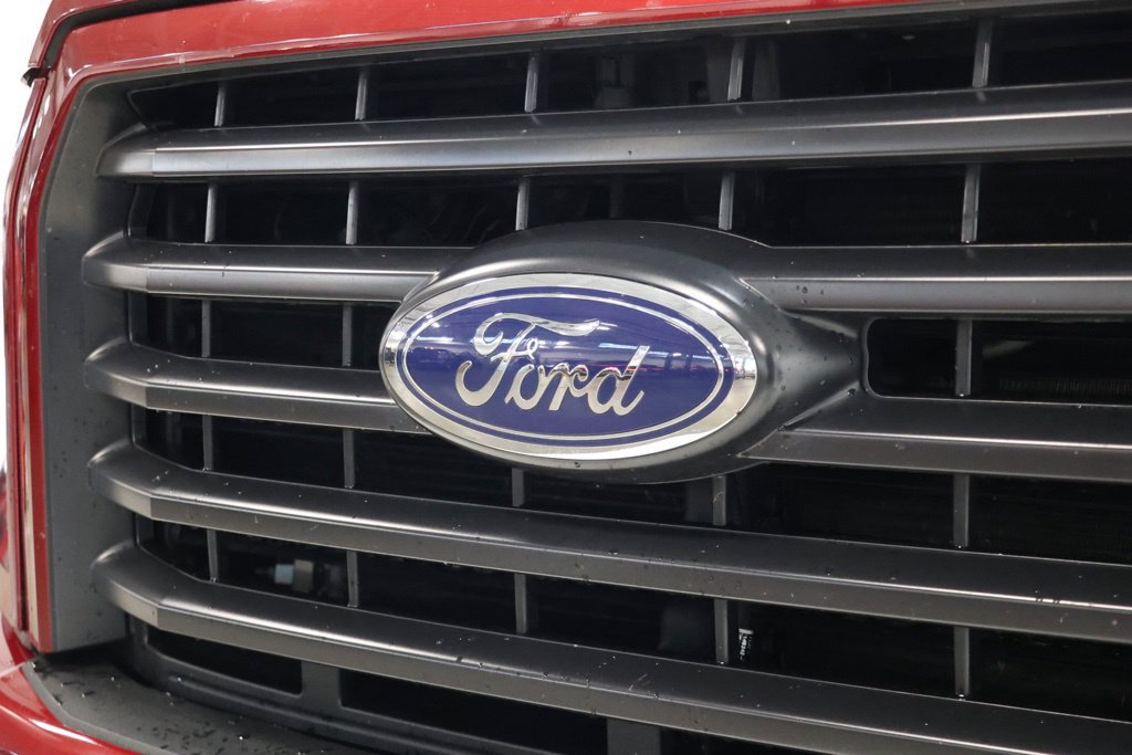 Used 2015 Ford F150 XLT w/ Equipment Group 302A Luxury AWD/4WD image 12