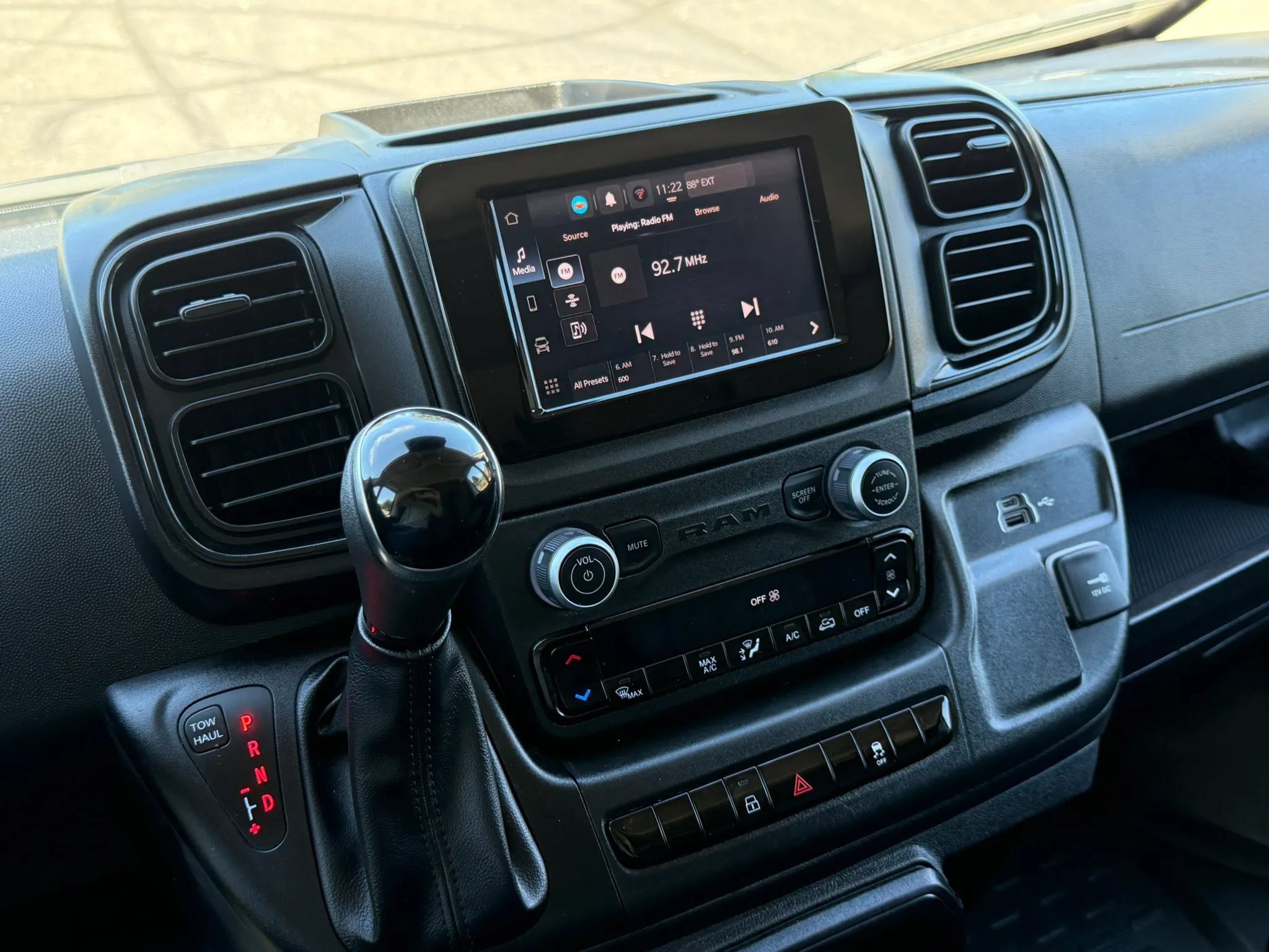 Used 2025 RAM ProMaster 2500 FWD image 16