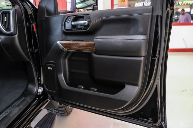 Used 2022 Chevrolet Silverado 3500 High Country w/ Technology Package AWD/4WD image 46