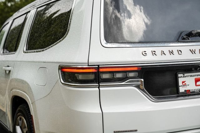 Used 2023 Jeep Grand Wagoneer Series III AWD/4WD image 17