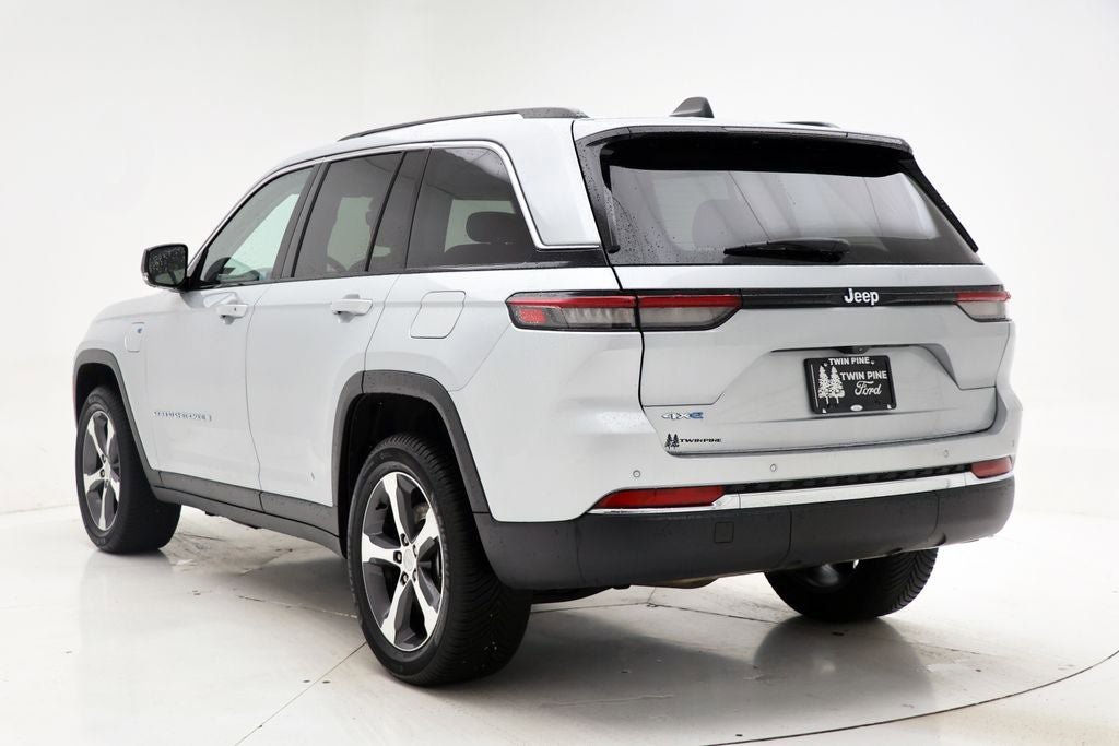 Used 2023 Jeep Grand Cherokee 4WD 4xe image 6